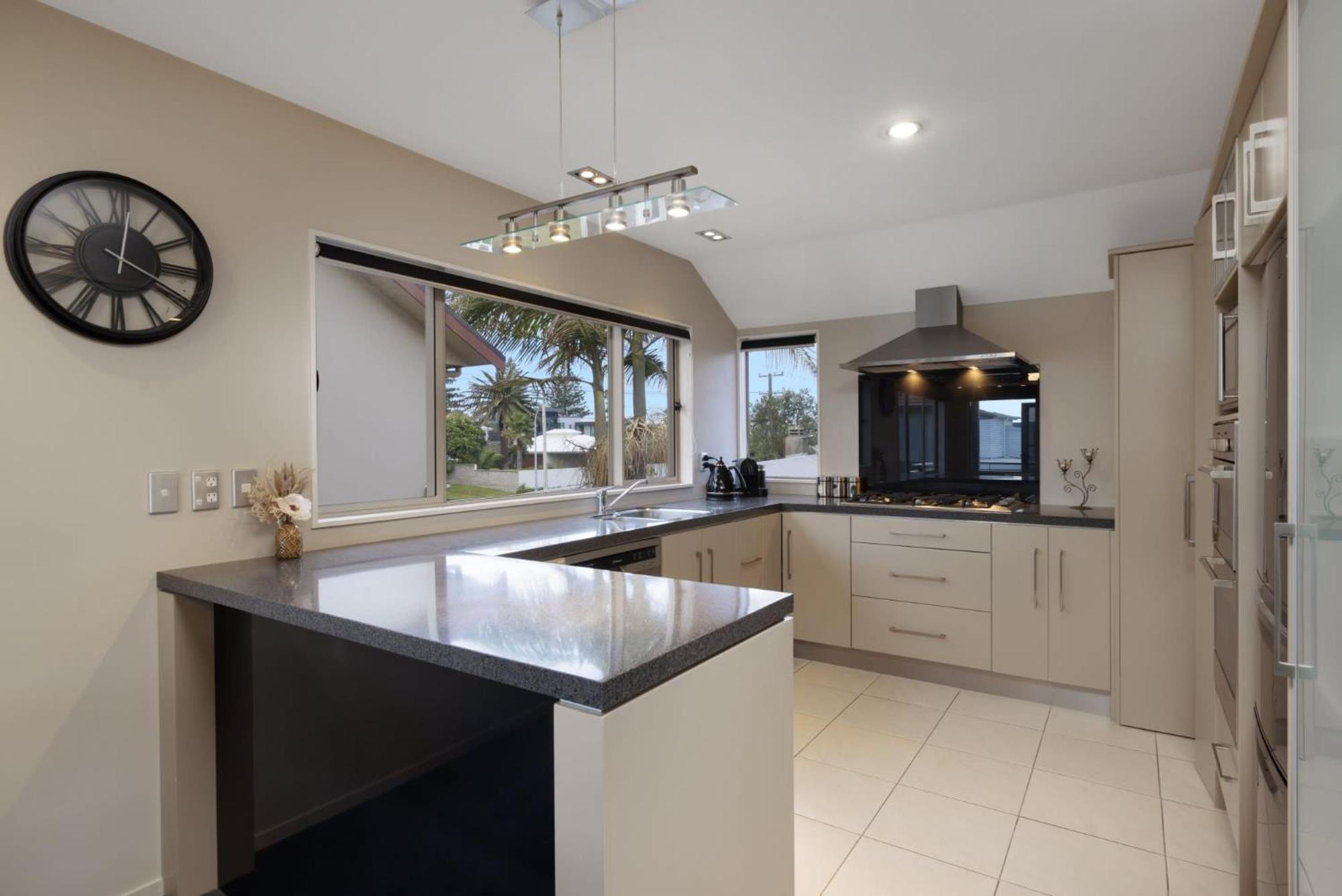 Muricata Beach House Mount Maunganui Exterior photo